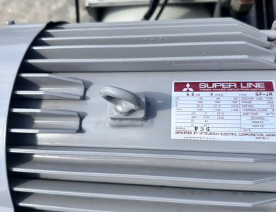 Máy Nén Khí Cách Âm Anest Iwata 7.5 HP 5,5 KW tích hợp sấy khí 2 cấp zin Nhật.