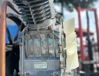 Máy Nén Khí Cách Âm Anest Iwata 7.5 HP 5,5 KW tích hợp sấy khí 2 cấp zin Nhật.