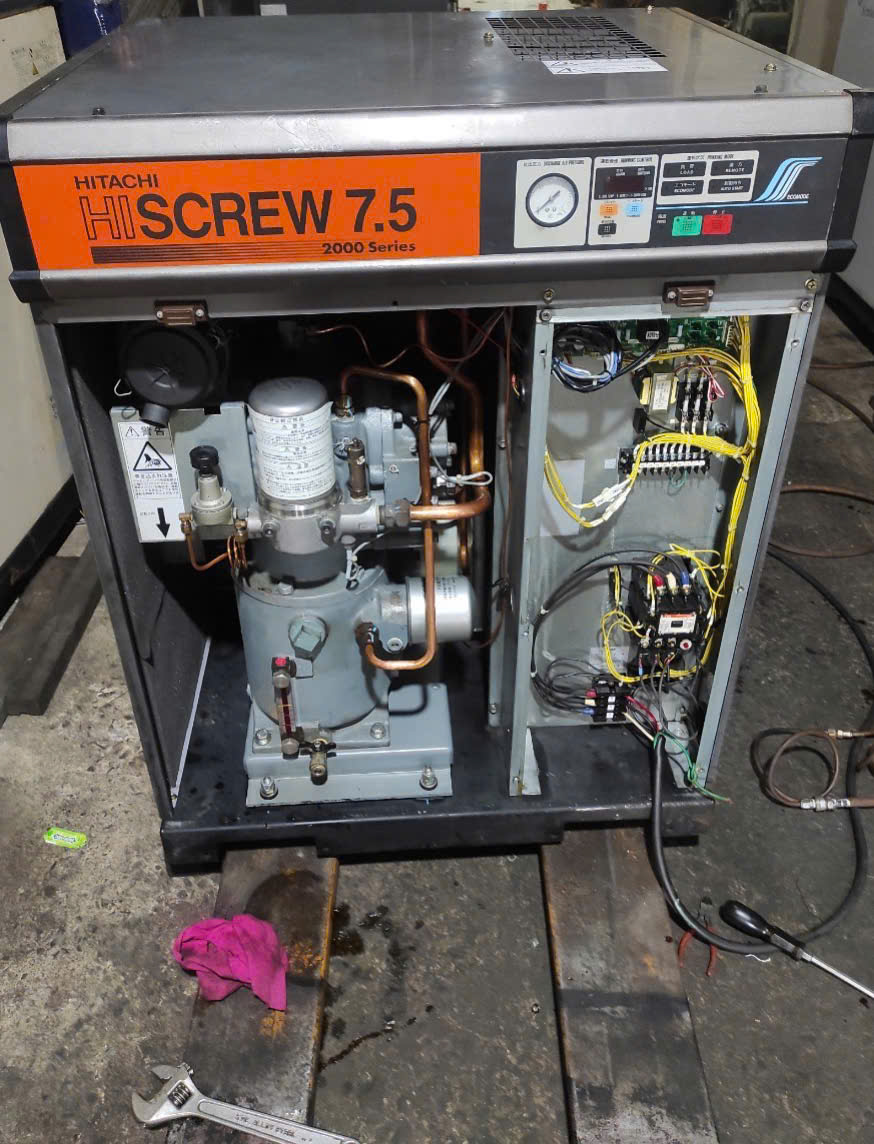 Đặc điểm máy nén khí trục vít HITACHI