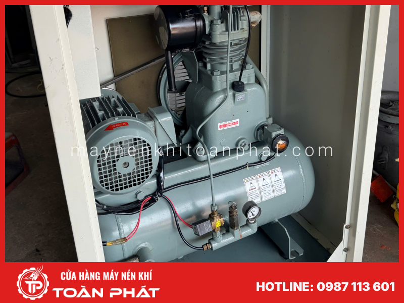 Máy Nén Khí Cách Âm công nghiệp hiệu suất cao tại xưởng sản xuất Máy Nén Khí Cách Âm Nhật Bãi Giá Rẻ
