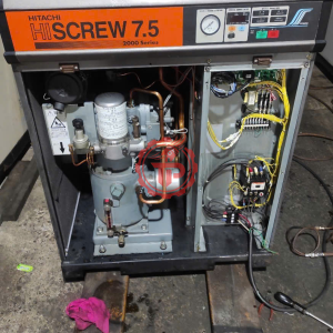 Máy Nén Khí Trục Vít HITACHI 15Kw Có Dầu
