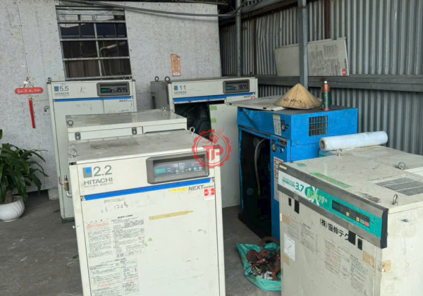 Máy nén khí cách âm Piston Hitachi Bebicon 2,2 kw (3 Hp) 