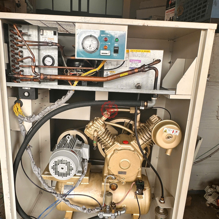 Máy nén khí cách âm Toshiba 5 HP